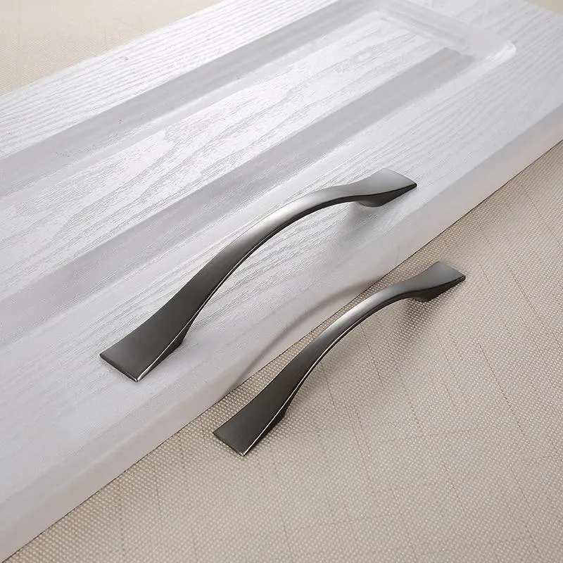 Decker - Contemporaneous Matte Finish Kitchen Cabinet Handle