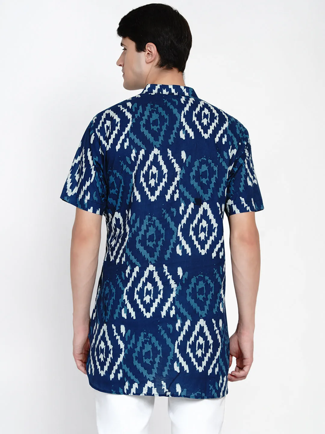 Men Navy Blue & White Geometric Printed Kurta