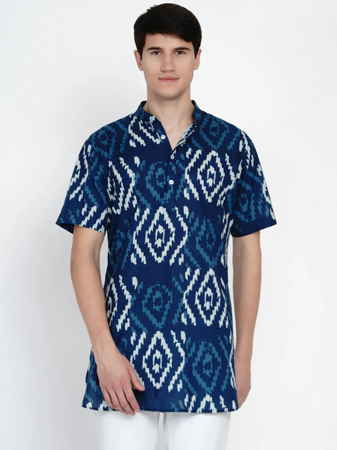 Men Navy Blue & White Geometric Printed Kurta